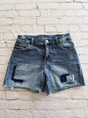 Maurices m jeans Patchwork Denim Cutoff Shorts Mid-Rise Blue Frayed Hem Size 8